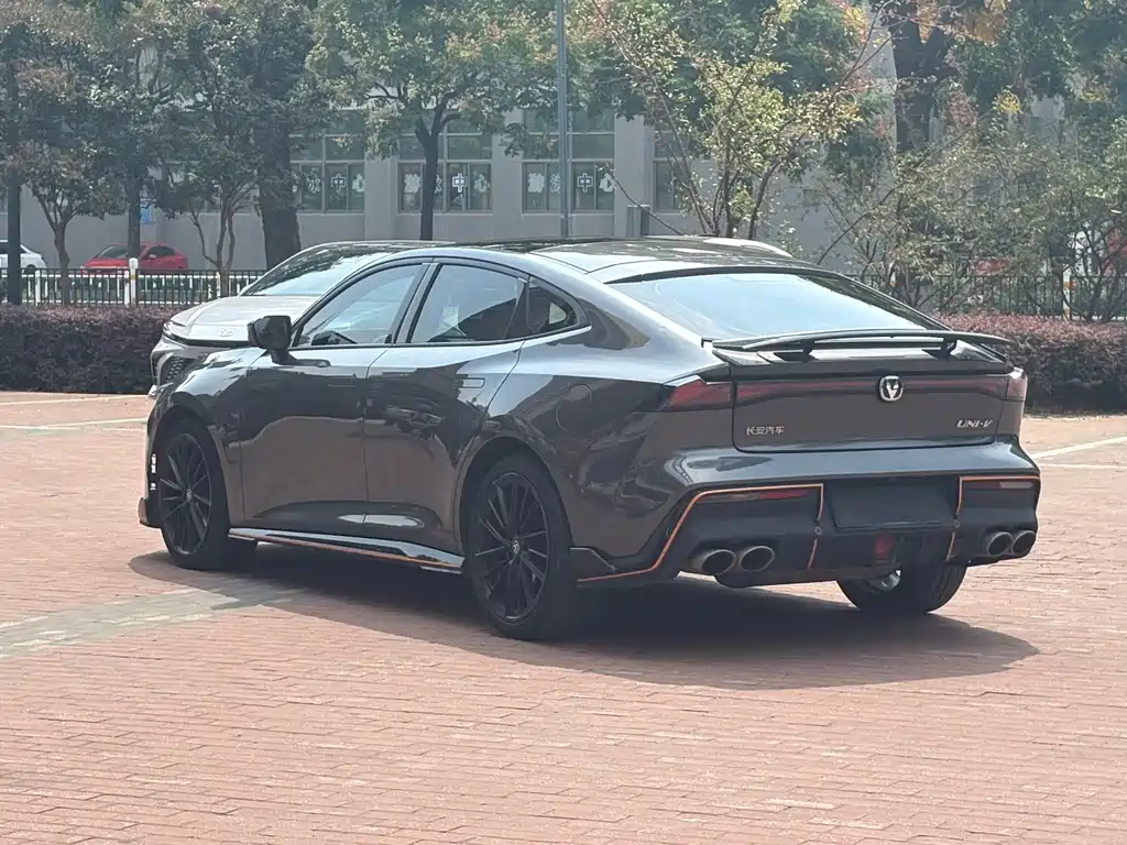 Changan UNI-V — миниатюра 7