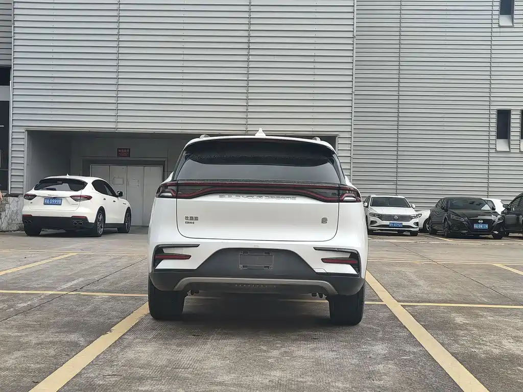 BYD Tang New Energy — миниатюра 3