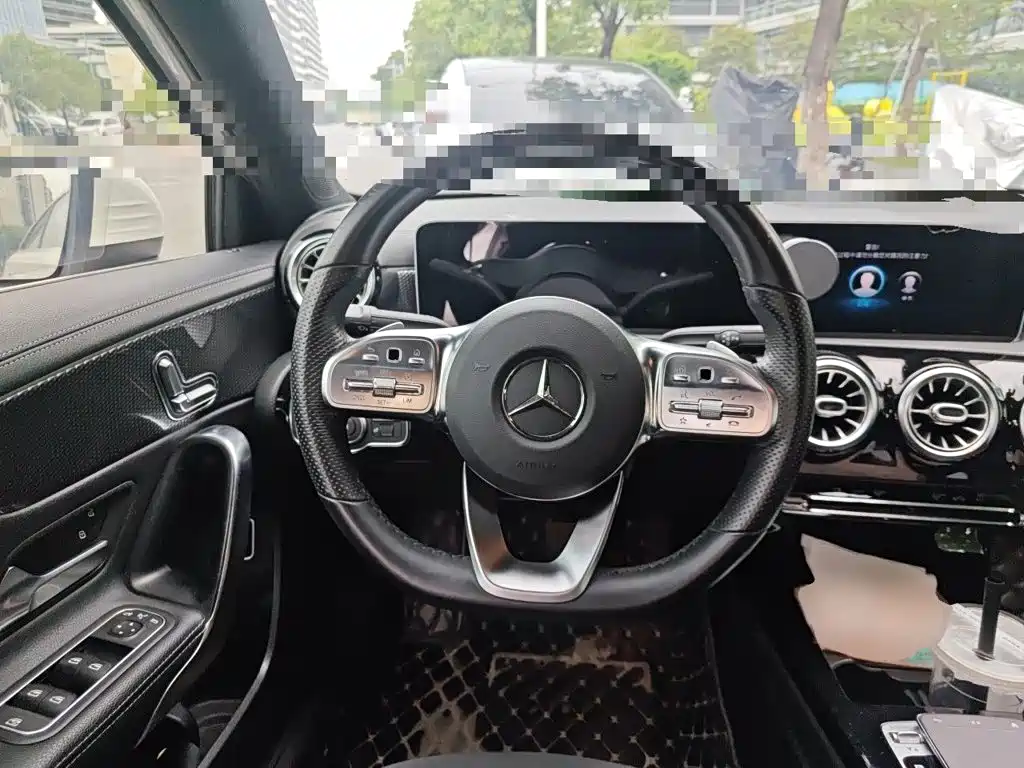 Mercedes-Benz A-Class — миниатюра 11
