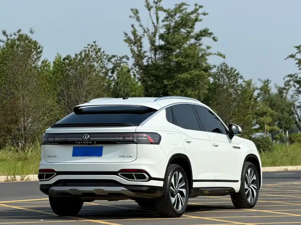 Volkswagen X — миниатюра 7