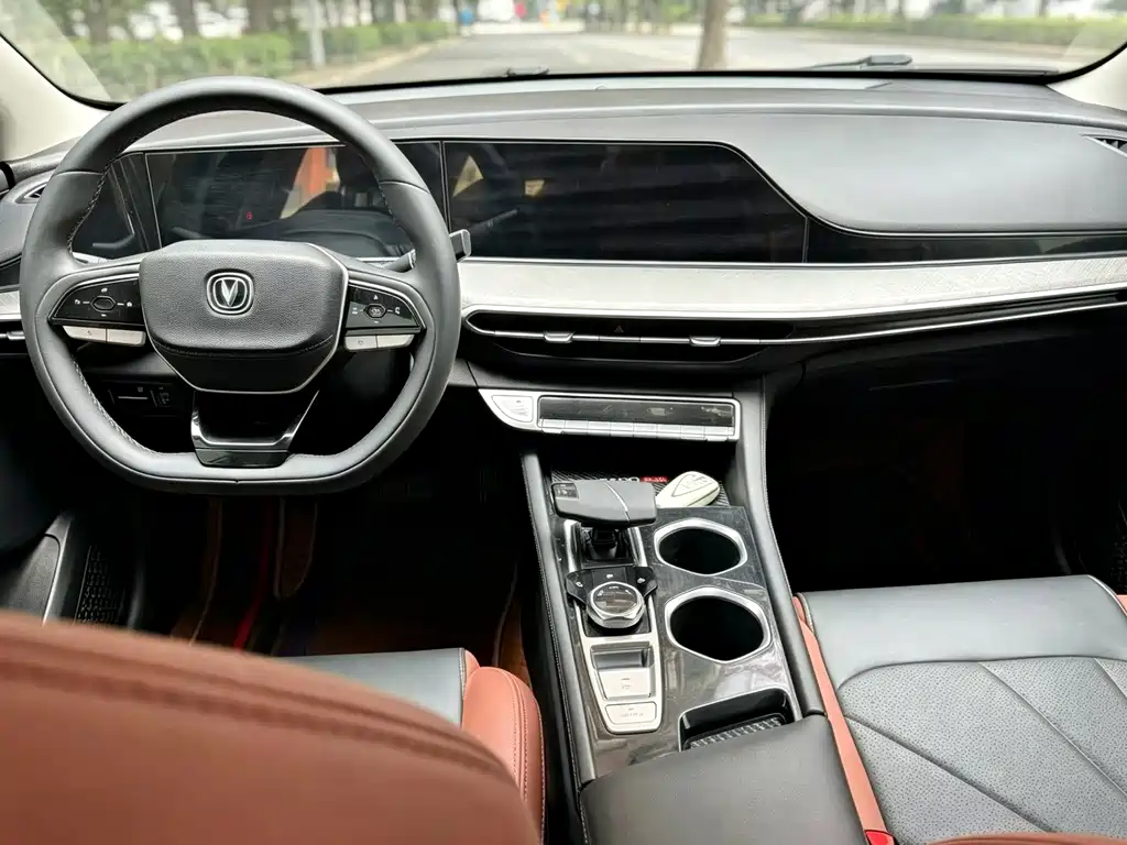 Changan Eado — миниатюра 3
