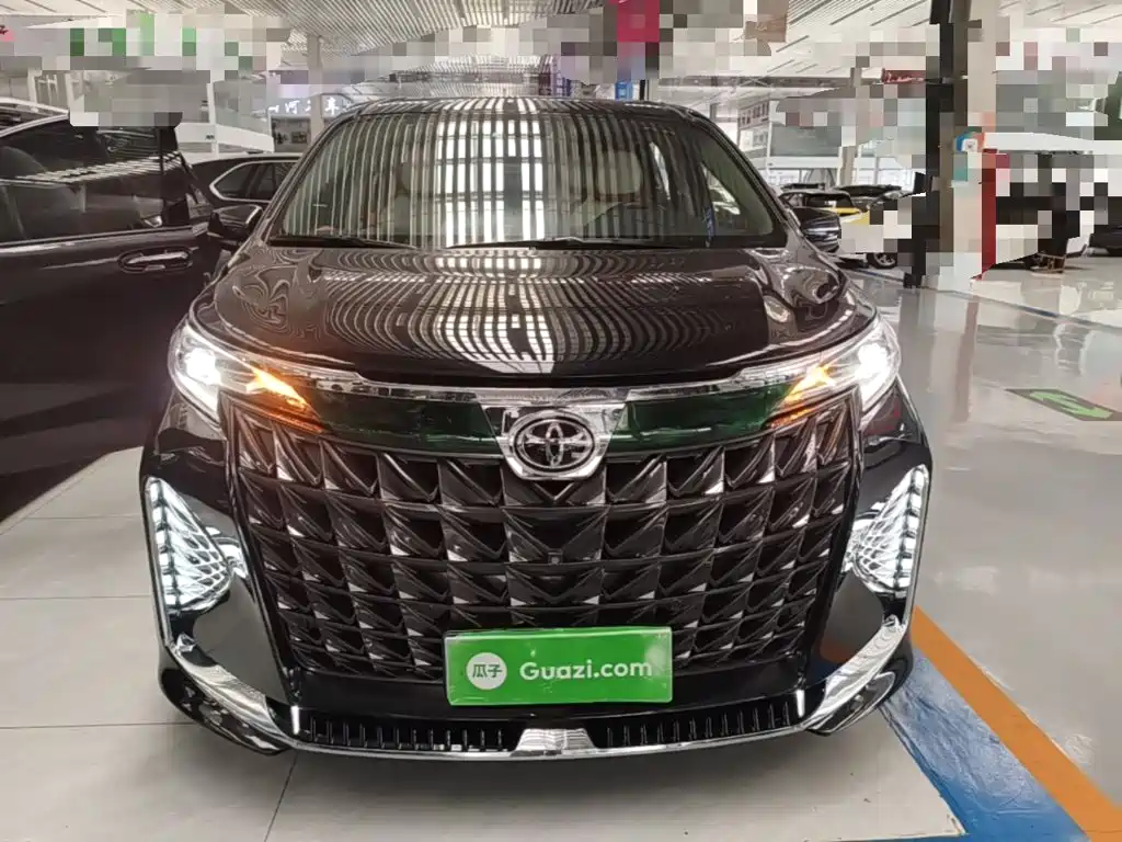Toyota Sienna — миниатюра 3