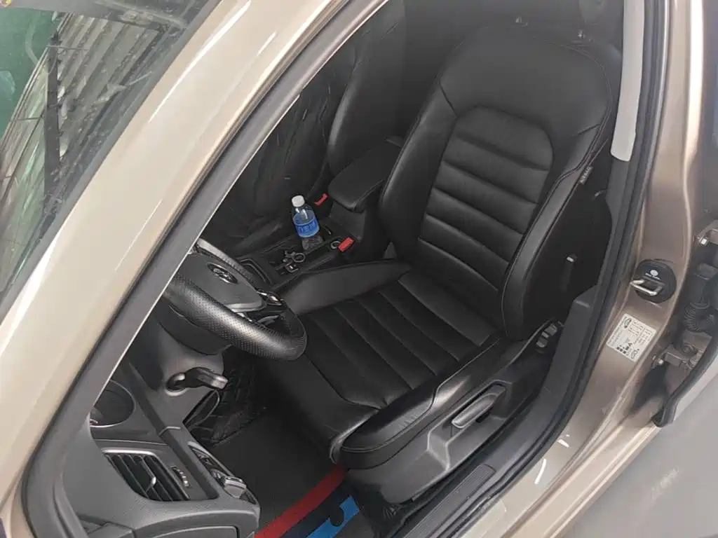 Volkswagen Golf — миниатюра 15