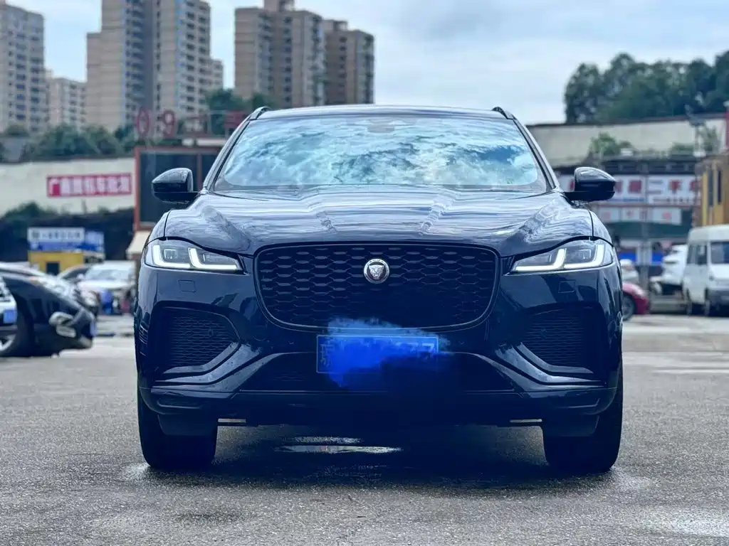 Jaguar F-Pace 2024 P250 R-Dynamic SE