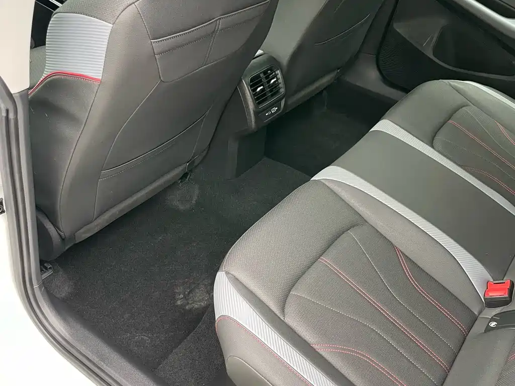 Volkswagen Lamando — миниатюра 23