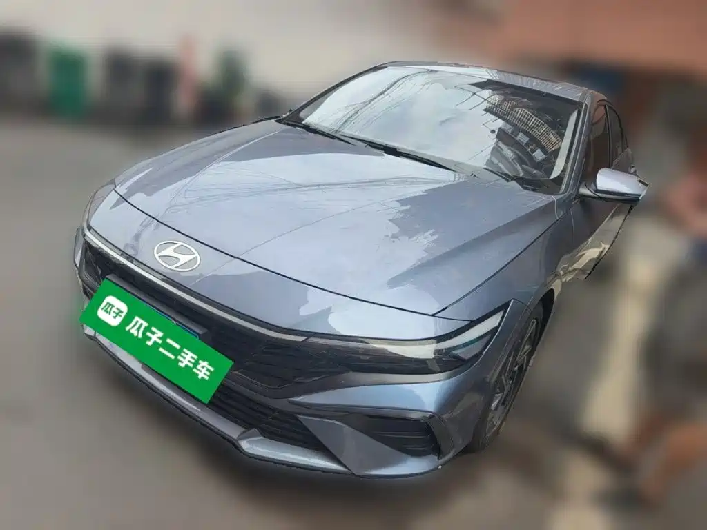 伊兰特 2023款 1.5L CVT LUX尊贵版 2023