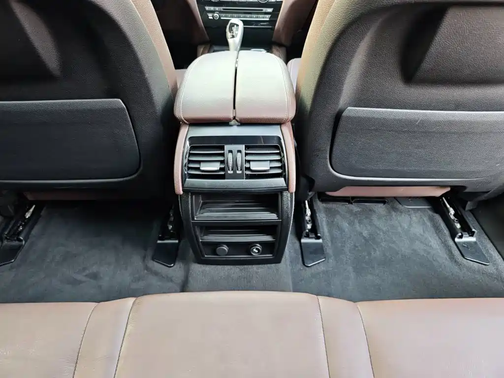 BMW X5 (Import) — миниатюра 27
