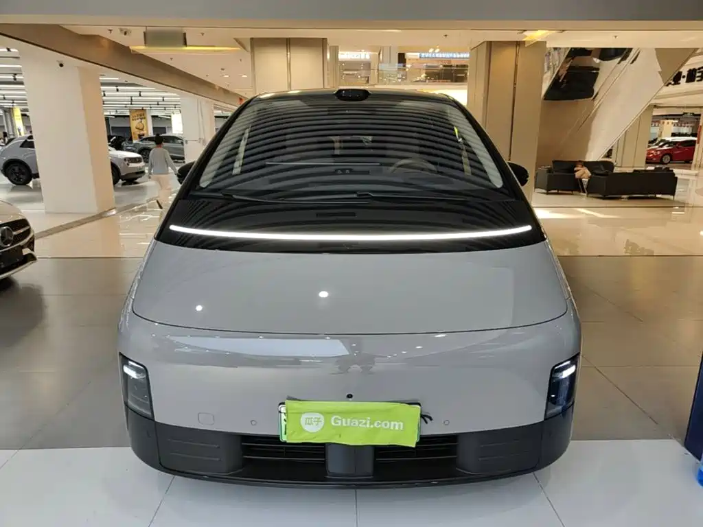 Li Auto Li MEGA — миниатюра 3