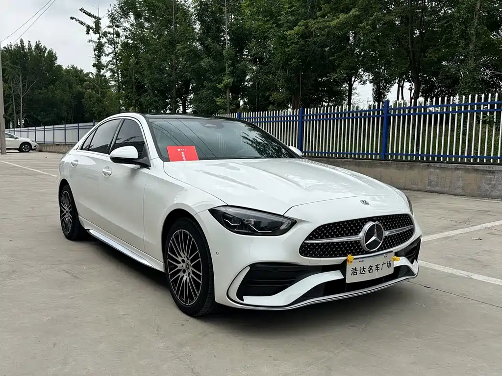 Mercedes-Benz C-Class — миниатюра 3