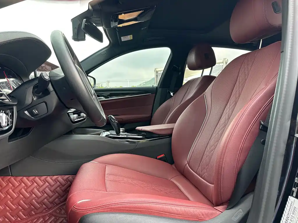 BMW 5 Series — миниатюра 16