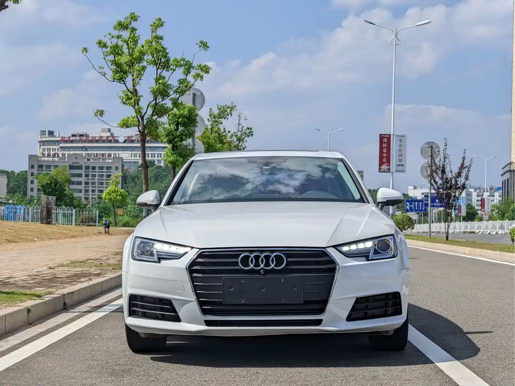 Audi A4L — миниатюра 2