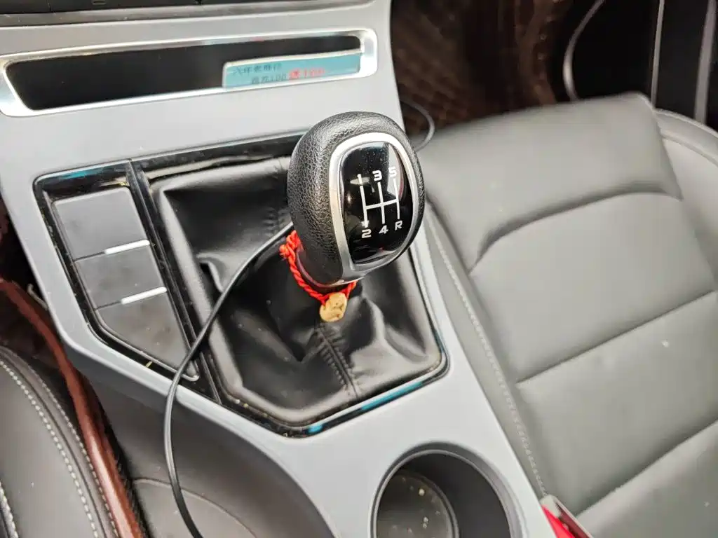 Geely Emgrand — миниатюра 15