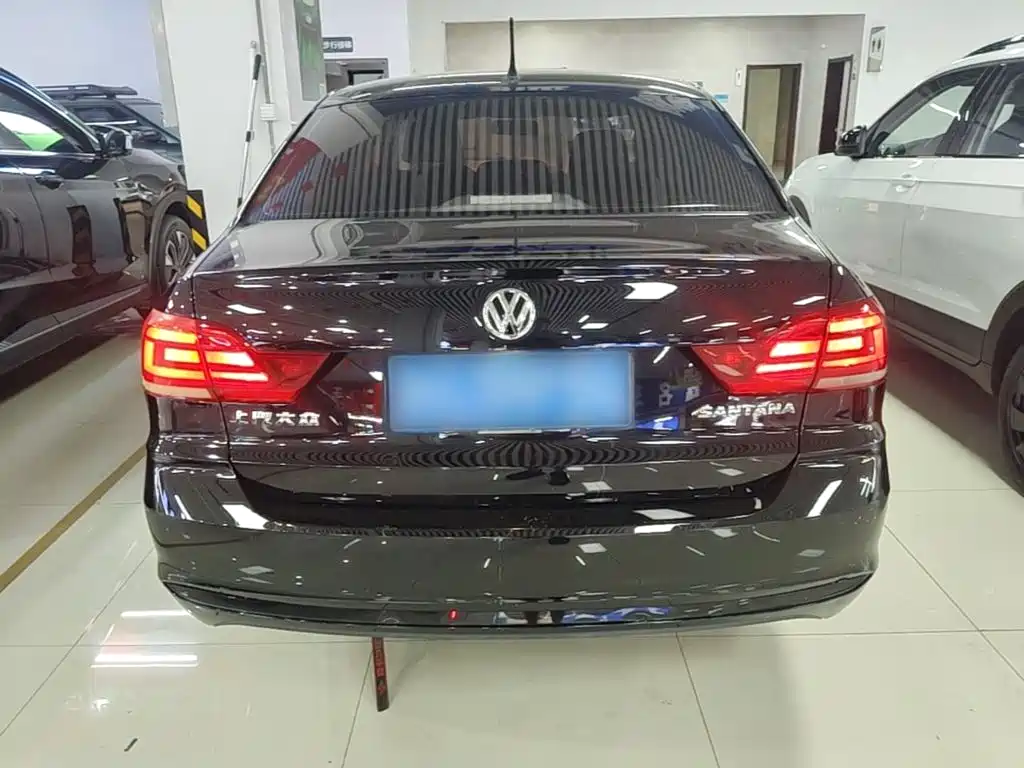 Volkswagen Santana — миниатюра 6