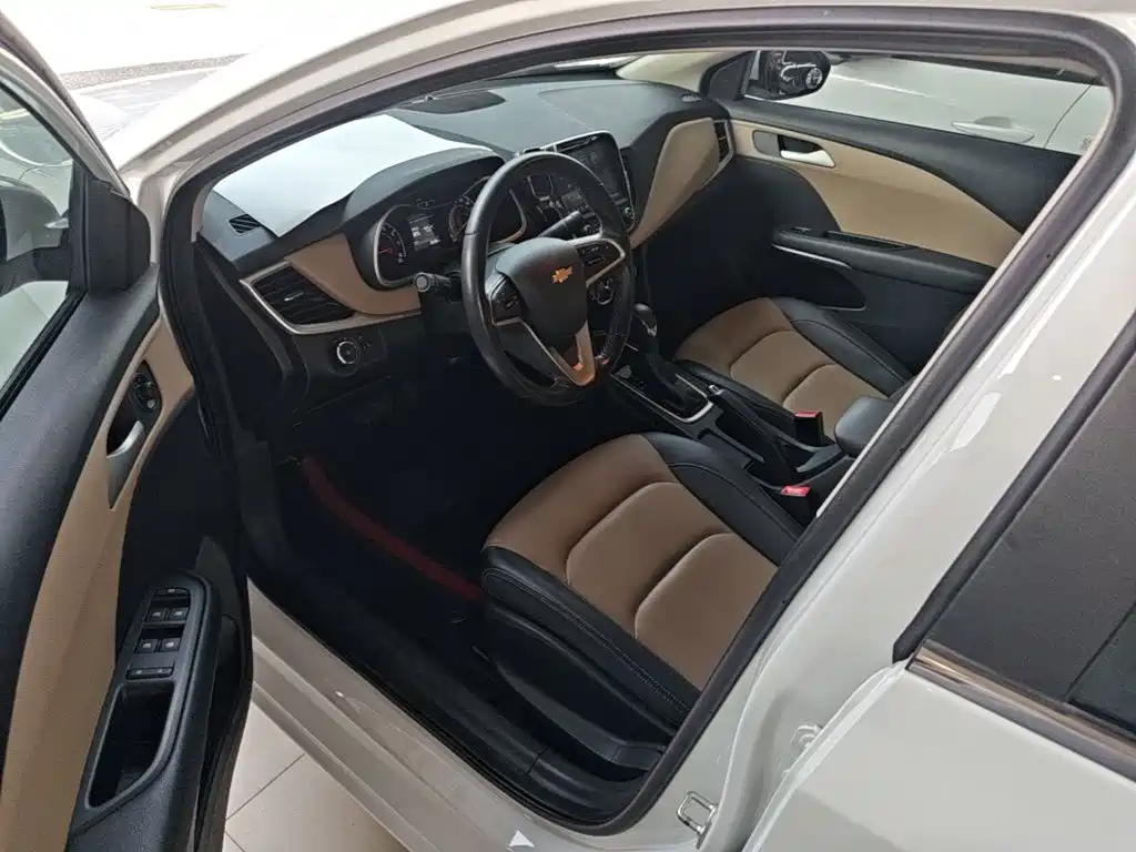 Chevrolet Monza — миниатюра 16