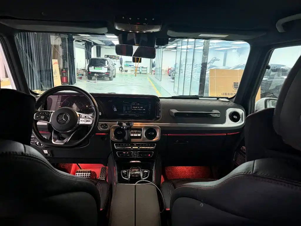 Mercedes-Benz G-Class — миниатюра 6