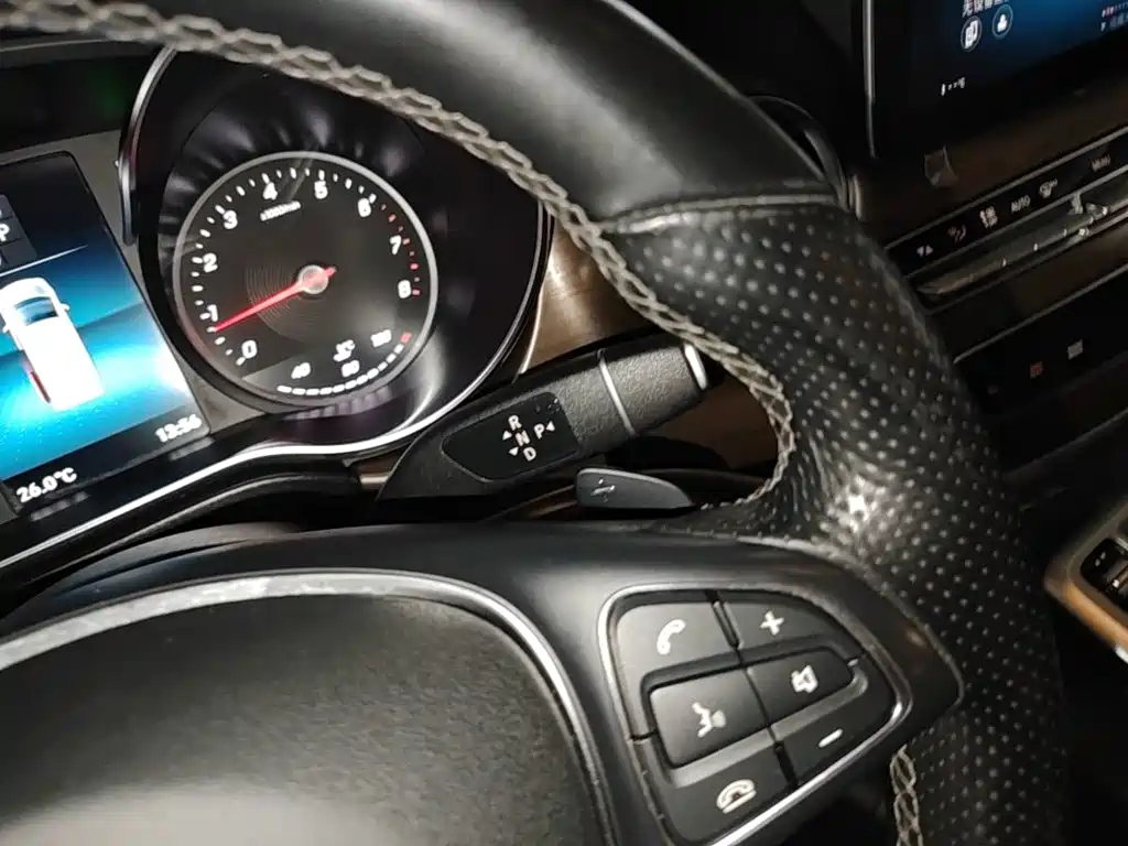 Mercedes-Benz V-Class — миниатюра 14