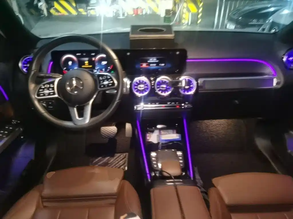 Mercedes-Benz GLB — миниатюра 14