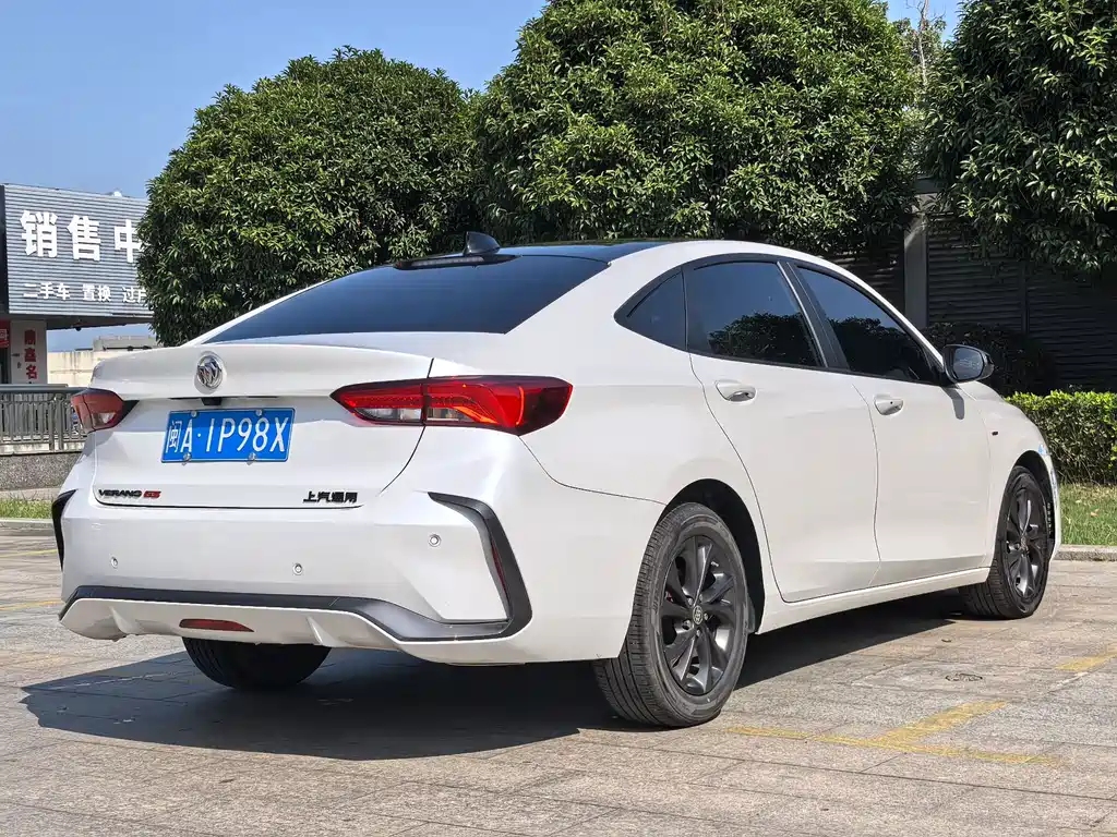 Buick Verano — миниатюра 5