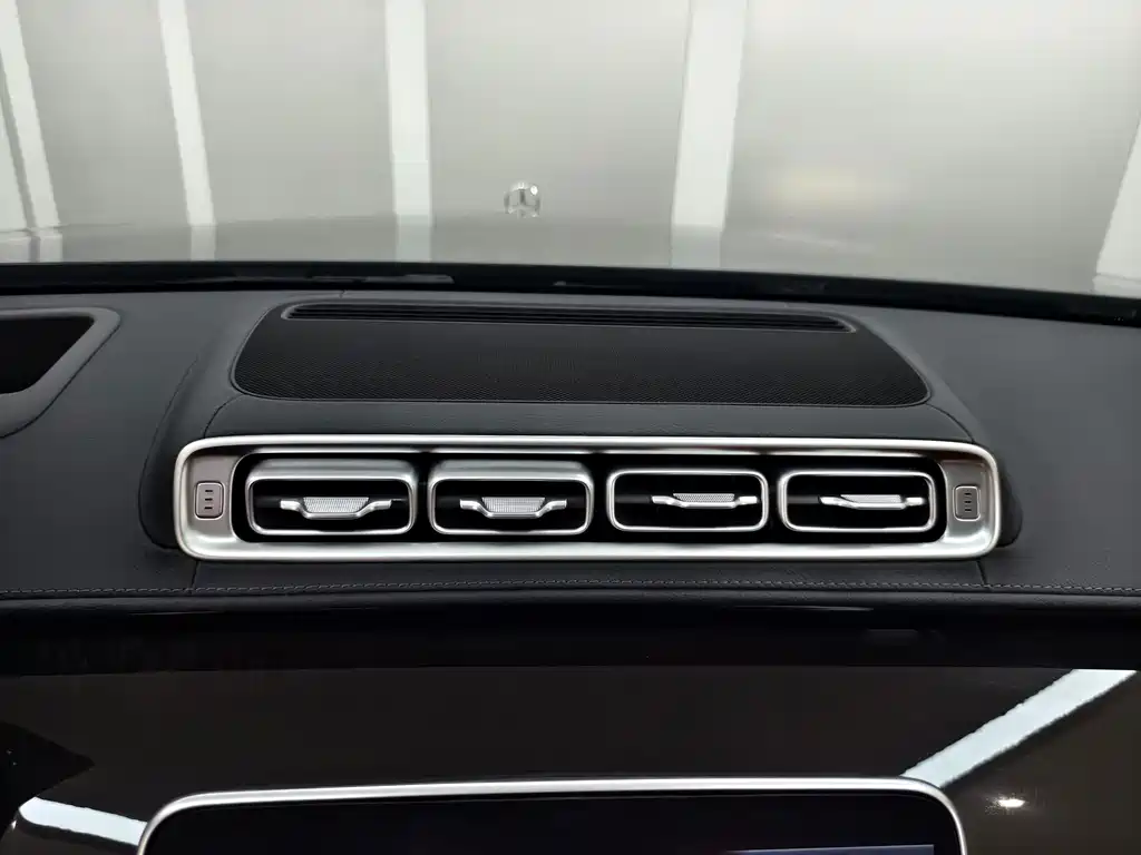 Mercedes-Benz S-Class New Energy — миниатюра 12