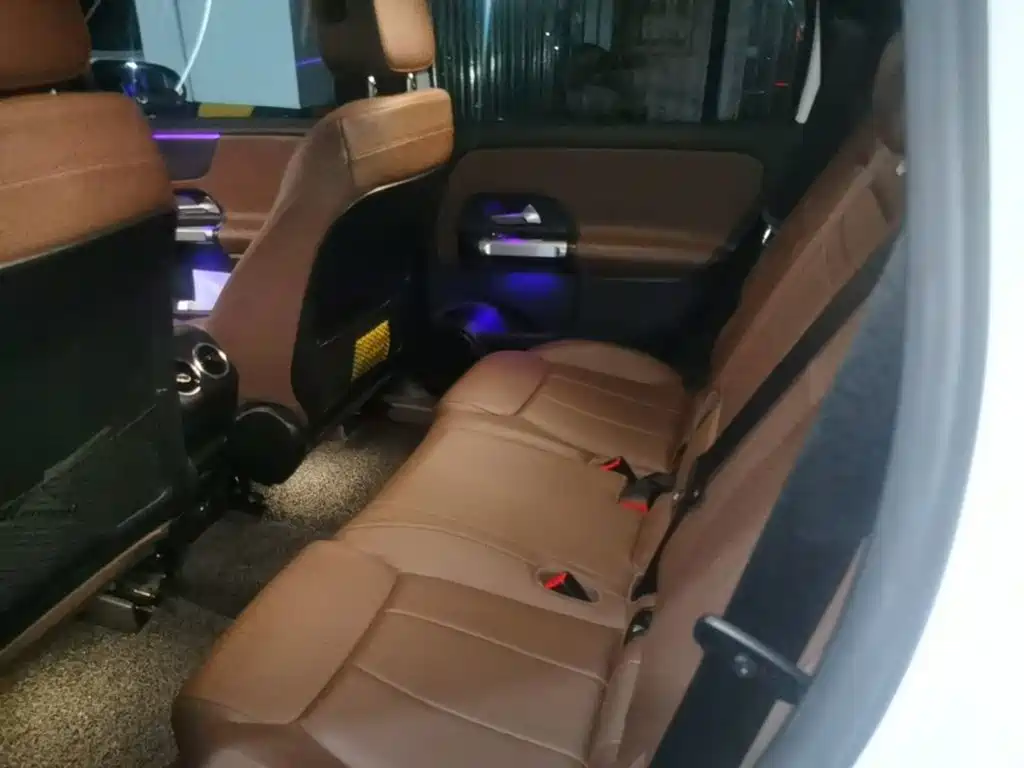 Mercedes-Benz GLB — миниатюра 22