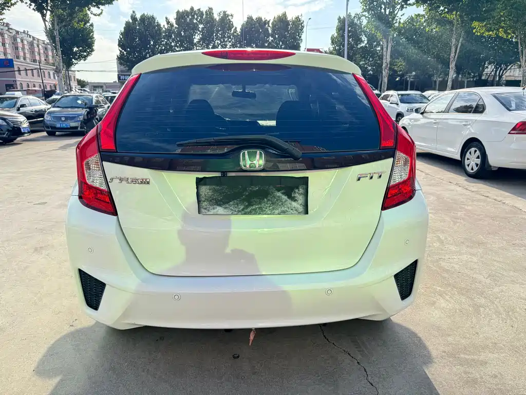 Honda Fit — миниатюра 3