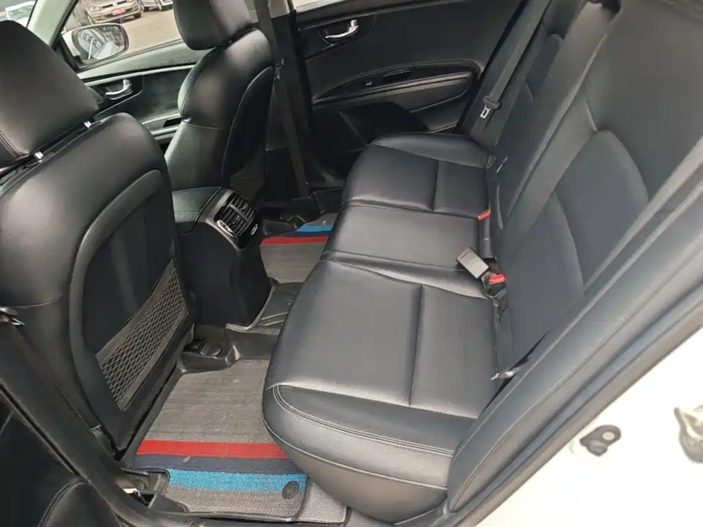 Kia K4 — миниатюра 17