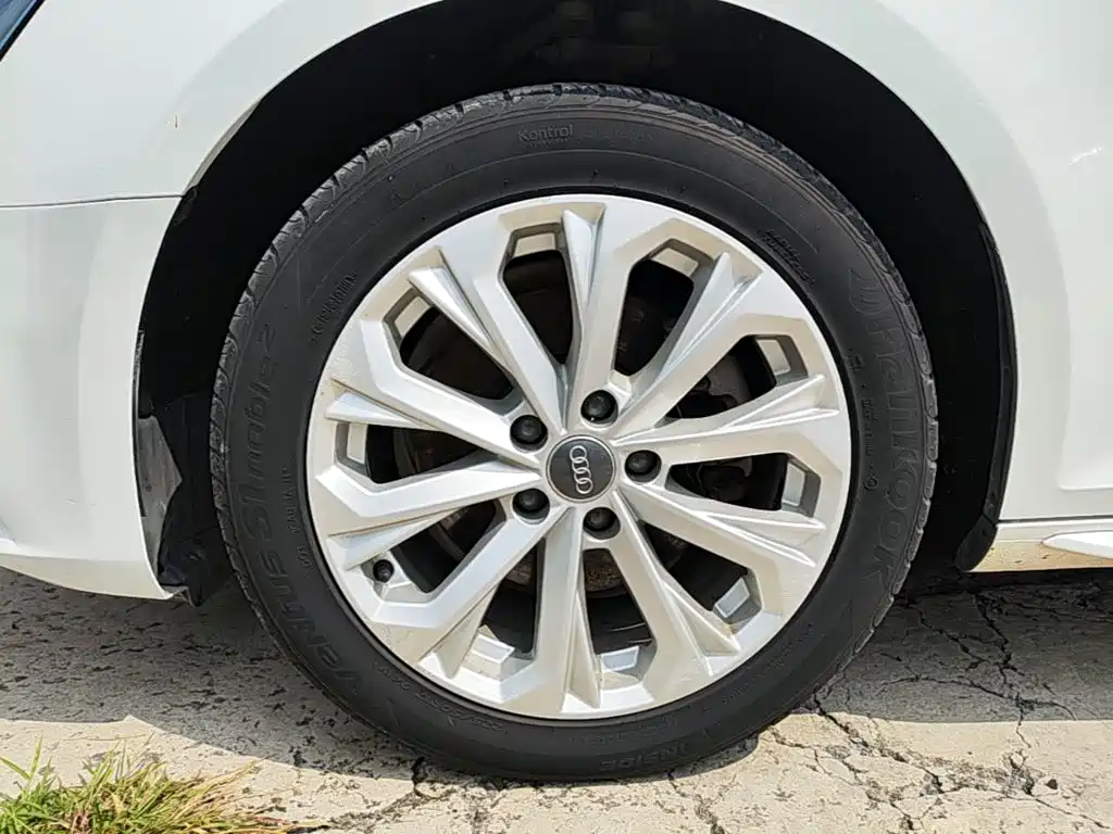 Audi A4L — миниатюра 23