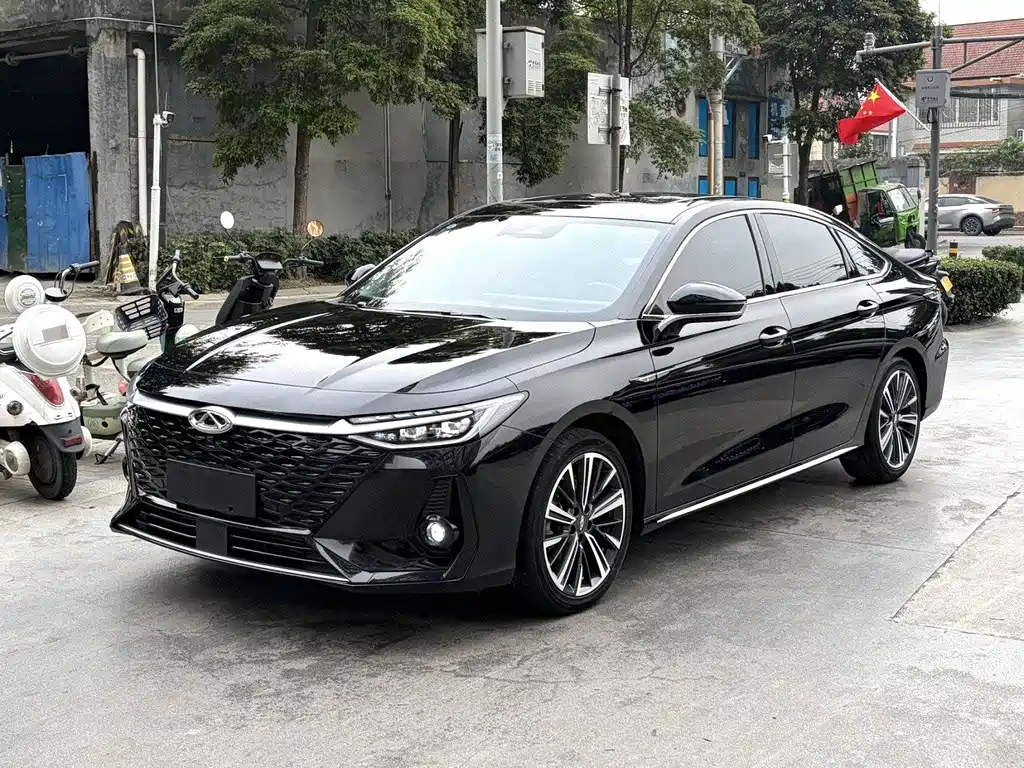 Chery Arrizo 8