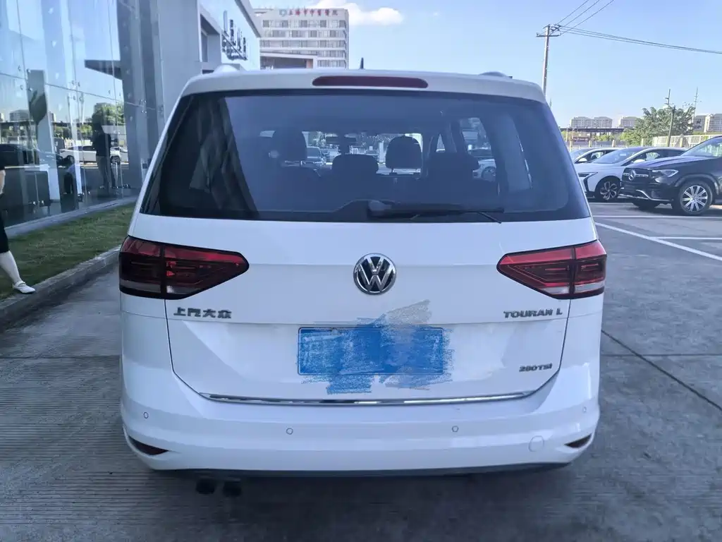 Volkswagen Touran — миниатюра 4