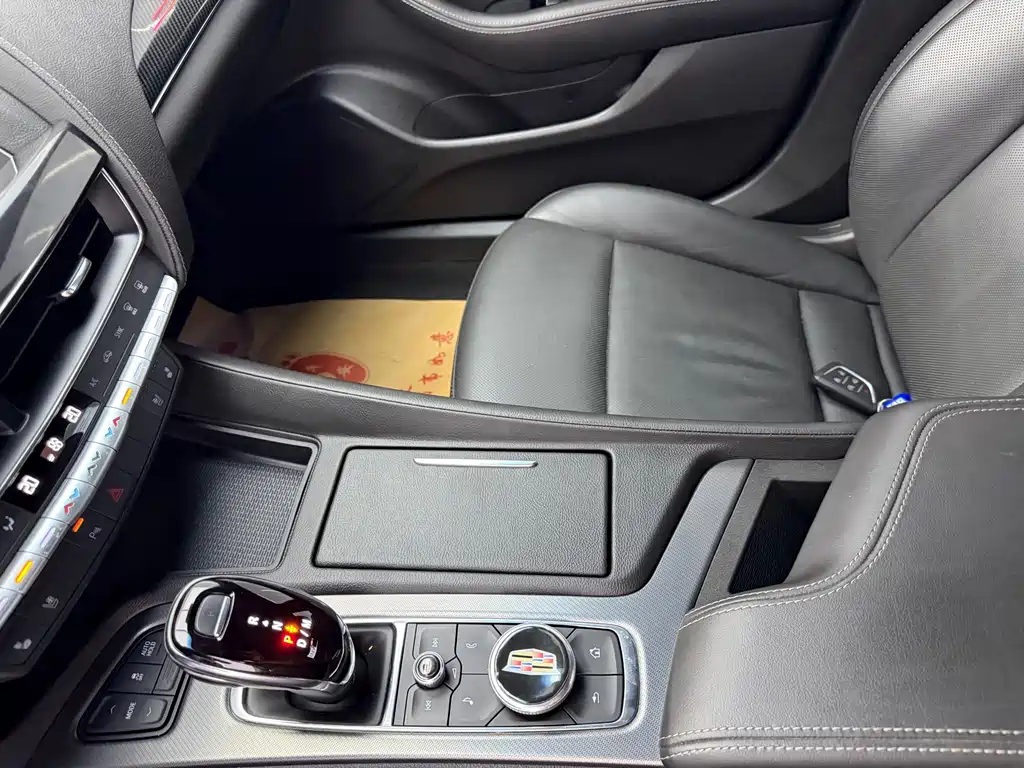 Cadillac CT5 — миниатюра 9