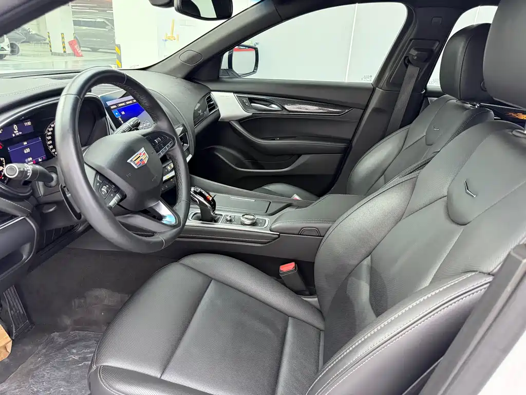 Cadillac CT5 — миниатюра 4