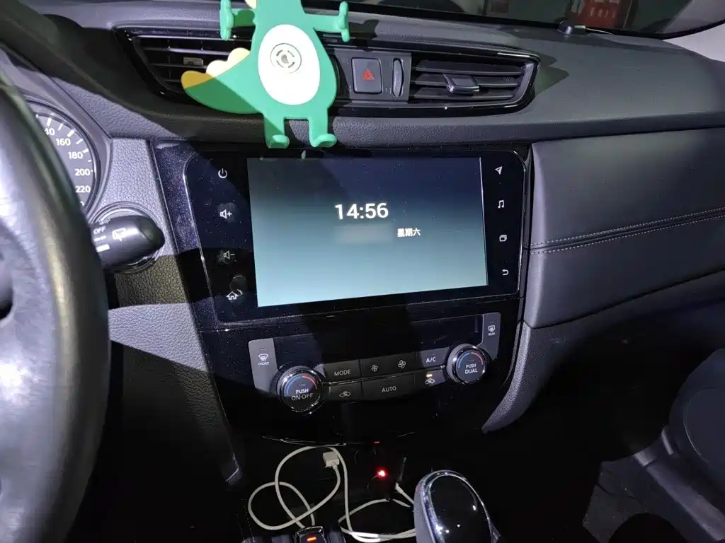 Nissan X-Trail — миниатюра 6