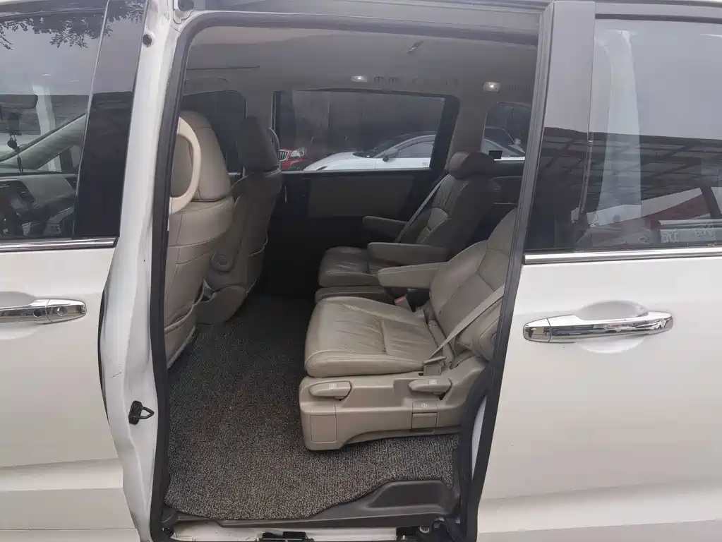 Honda Odyssey — миниатюра 8