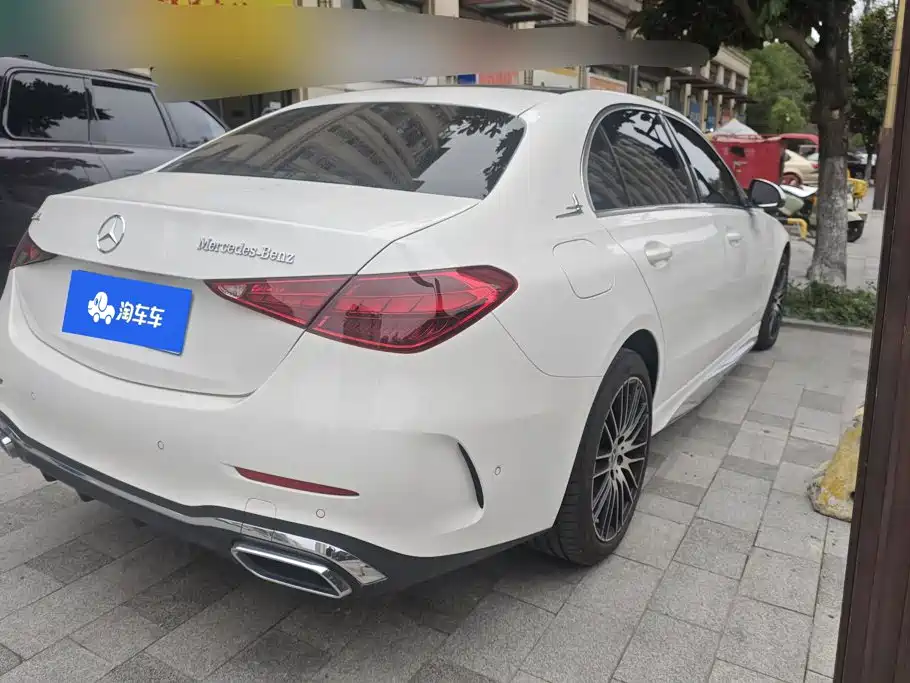 Mercedes-Benz C-Class — миниатюра 3