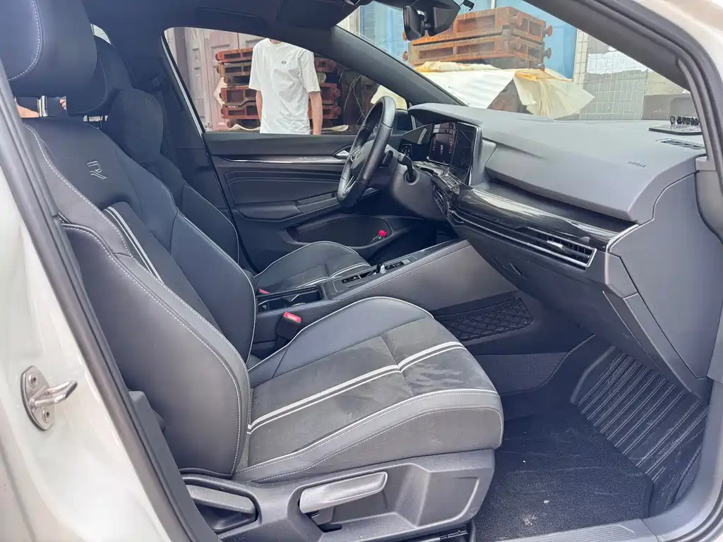 Volkswagen Golf — миниатюра 6