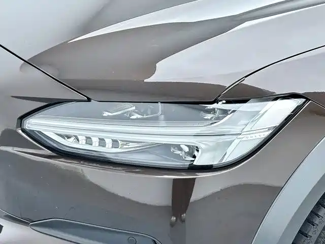 Volvo V90 — миниатюра 10