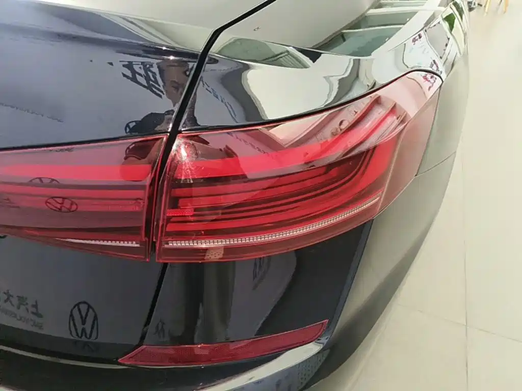 Volkswagen Passat — миниатюра 8