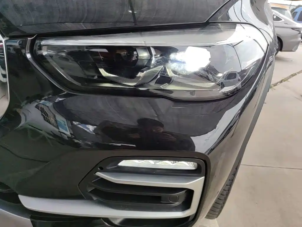 BMW X5 (Import) — миниатюра 24