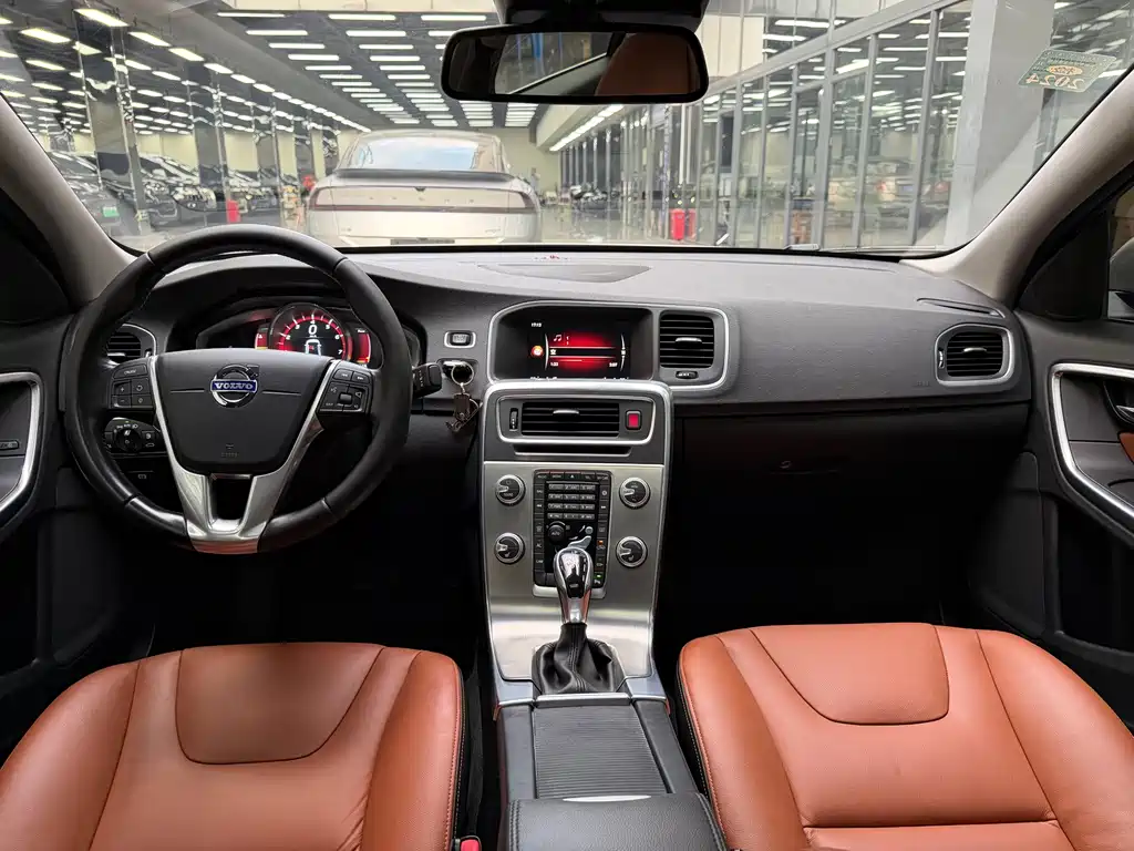 Volvo S60 — миниатюра 9