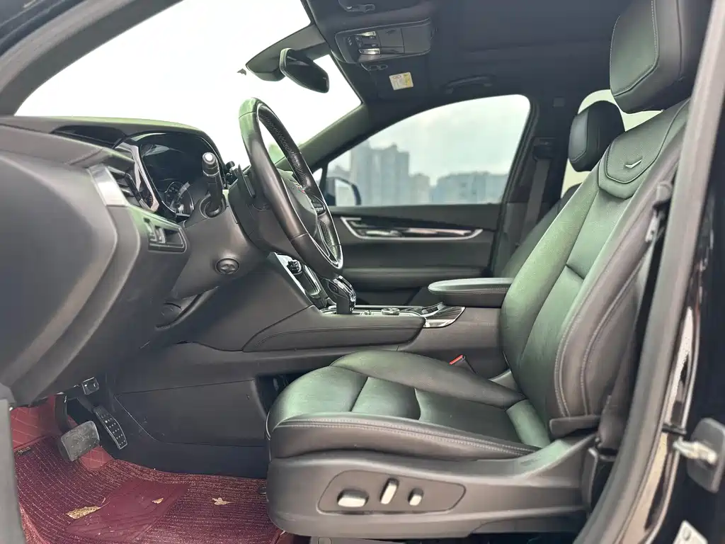 Cadillac XT6 — миниатюра 7