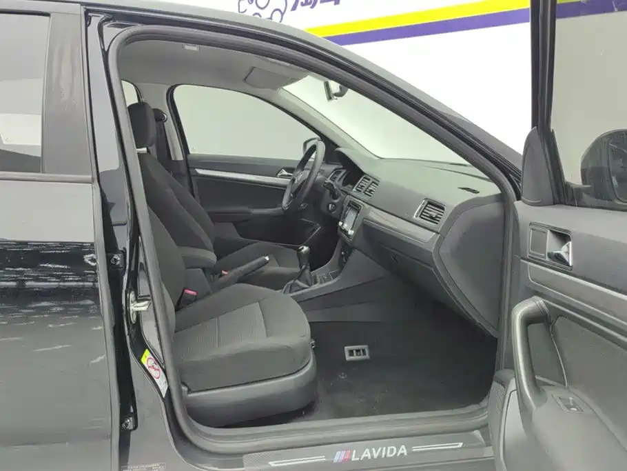 Volkswagen Lavida — миниатюра 8