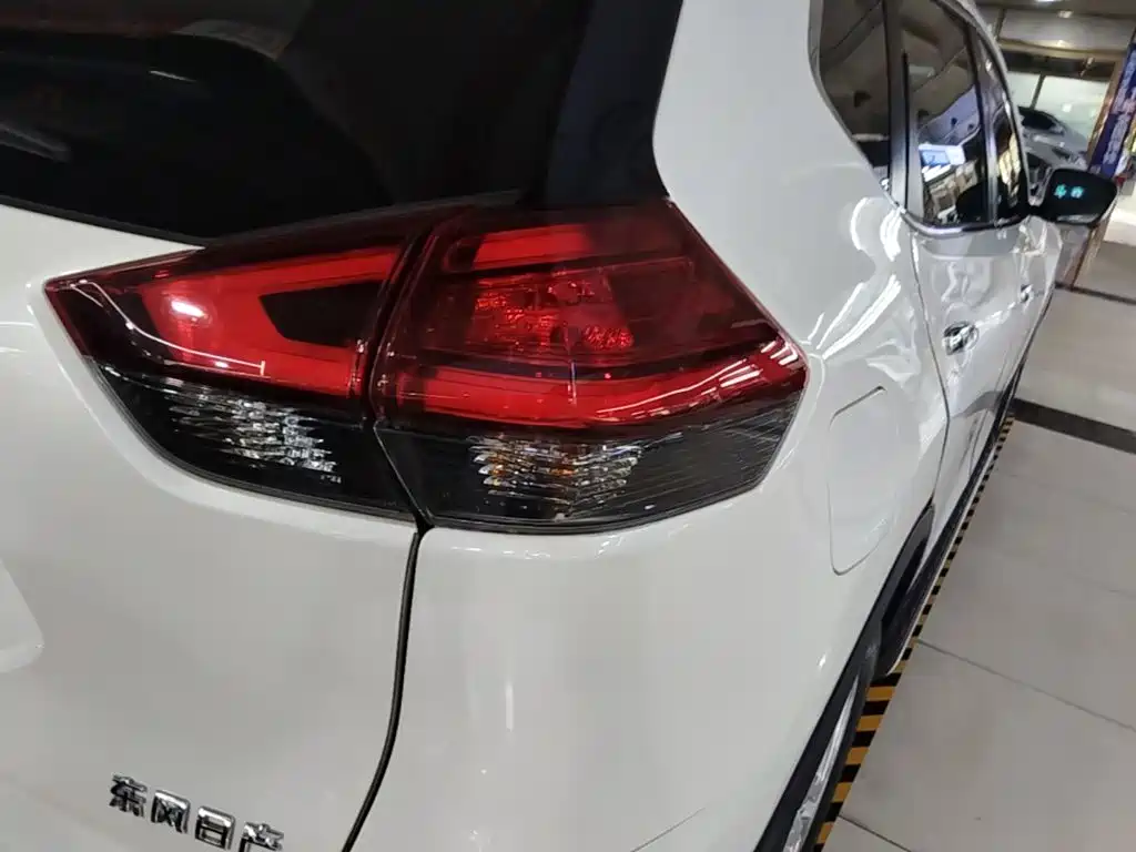Nissan X-Trail 2023 2.0L Premium