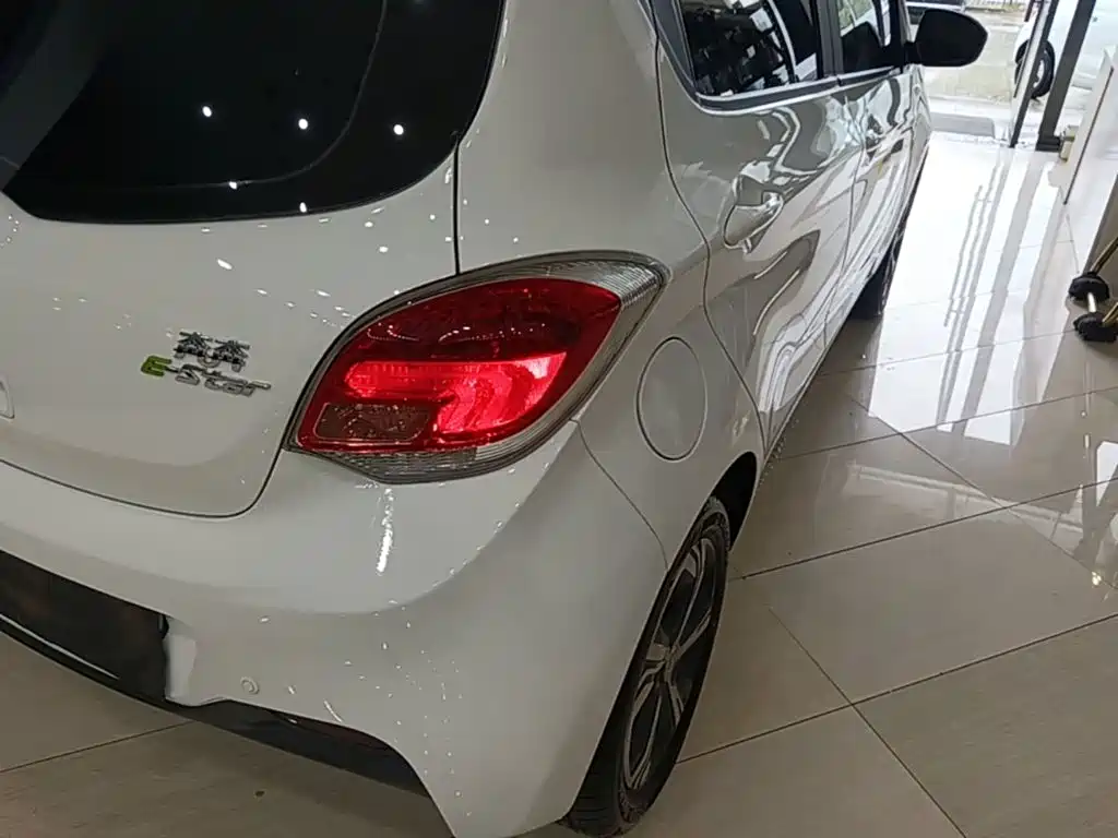 Changan Benben E-Star — миниатюра 8