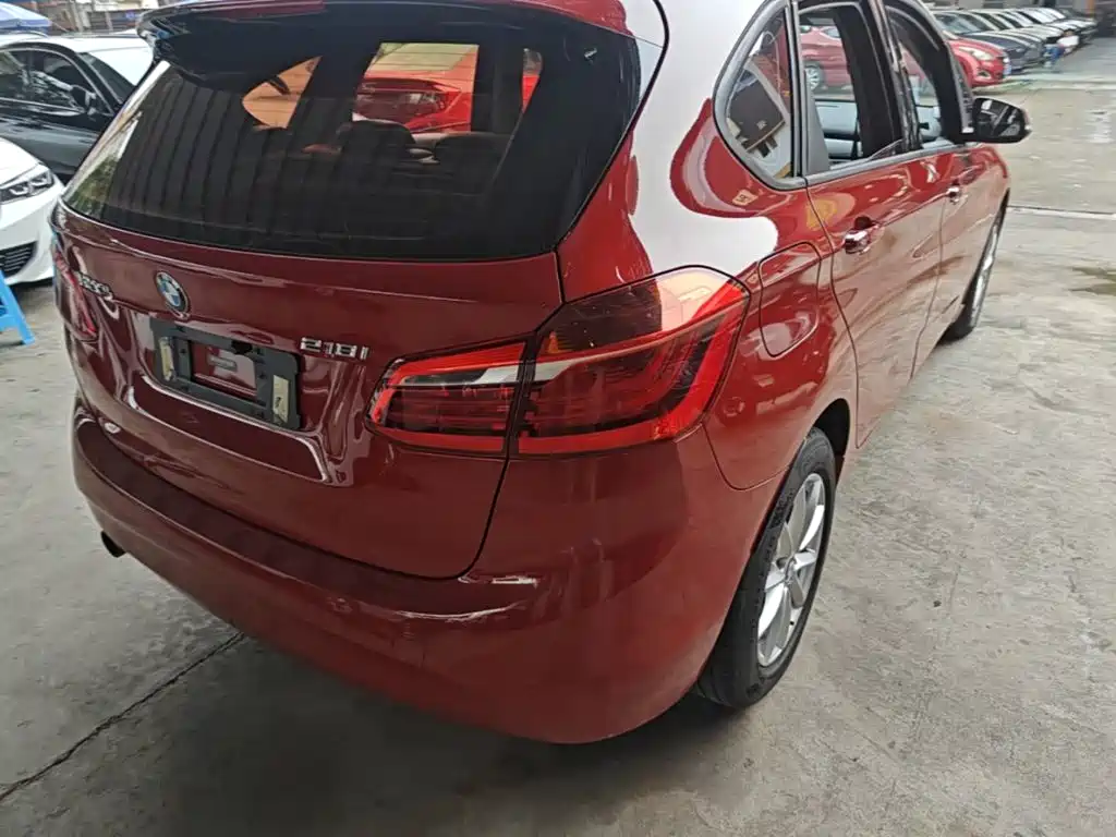 BMW 2 Series Active Tourer — миниатюра 8