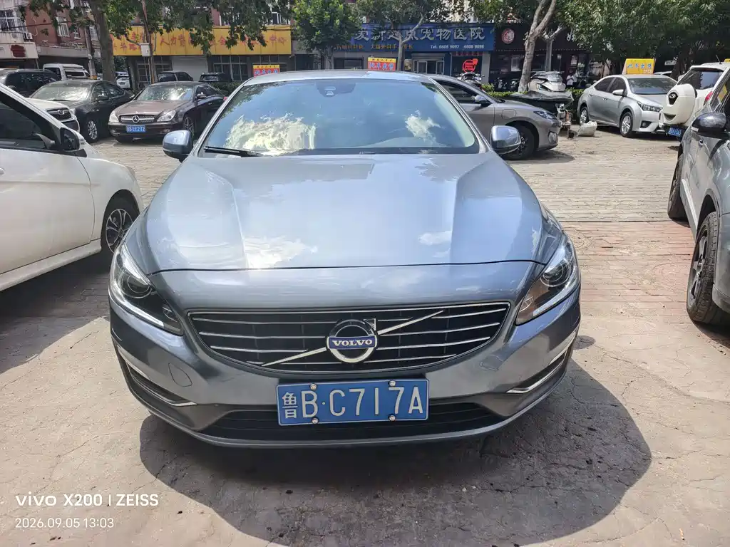 Volvo S60 — миниатюра 6