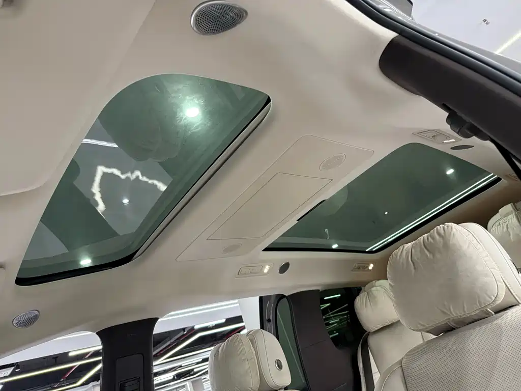 Li Auto Li MEGA — миниатюра 21
