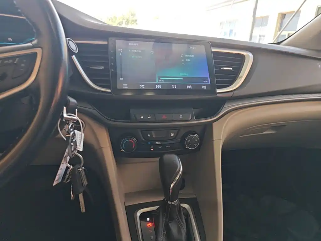 Buick Excelle — миниатюра 13