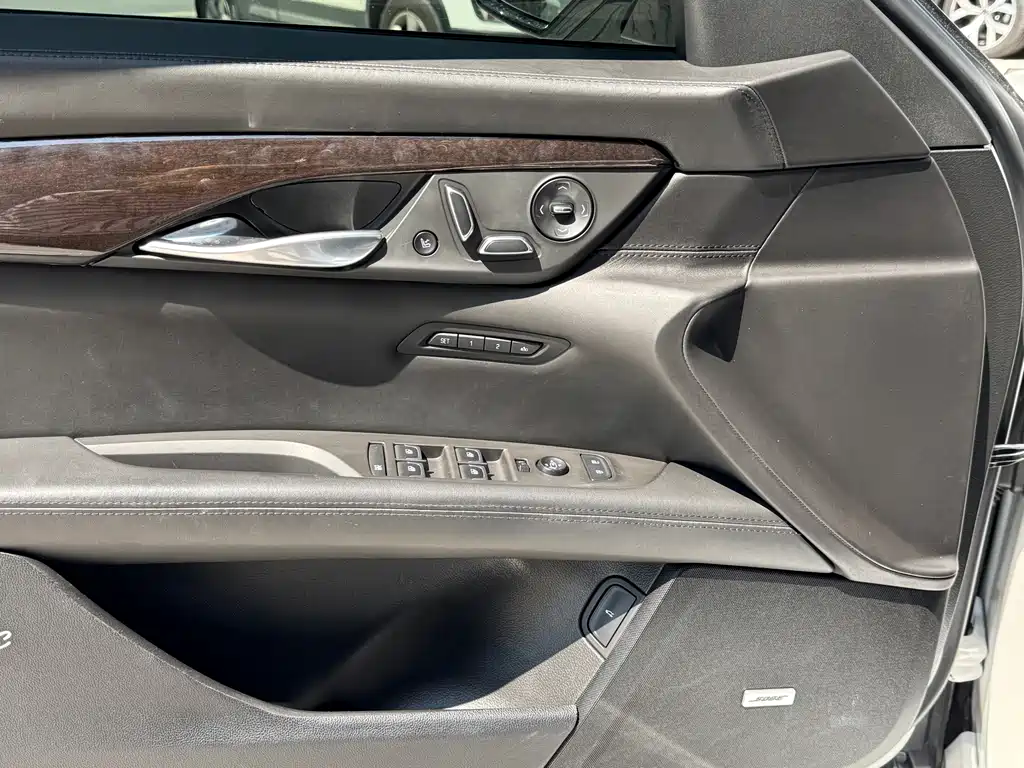 Cadillac CT6 — миниатюра 7