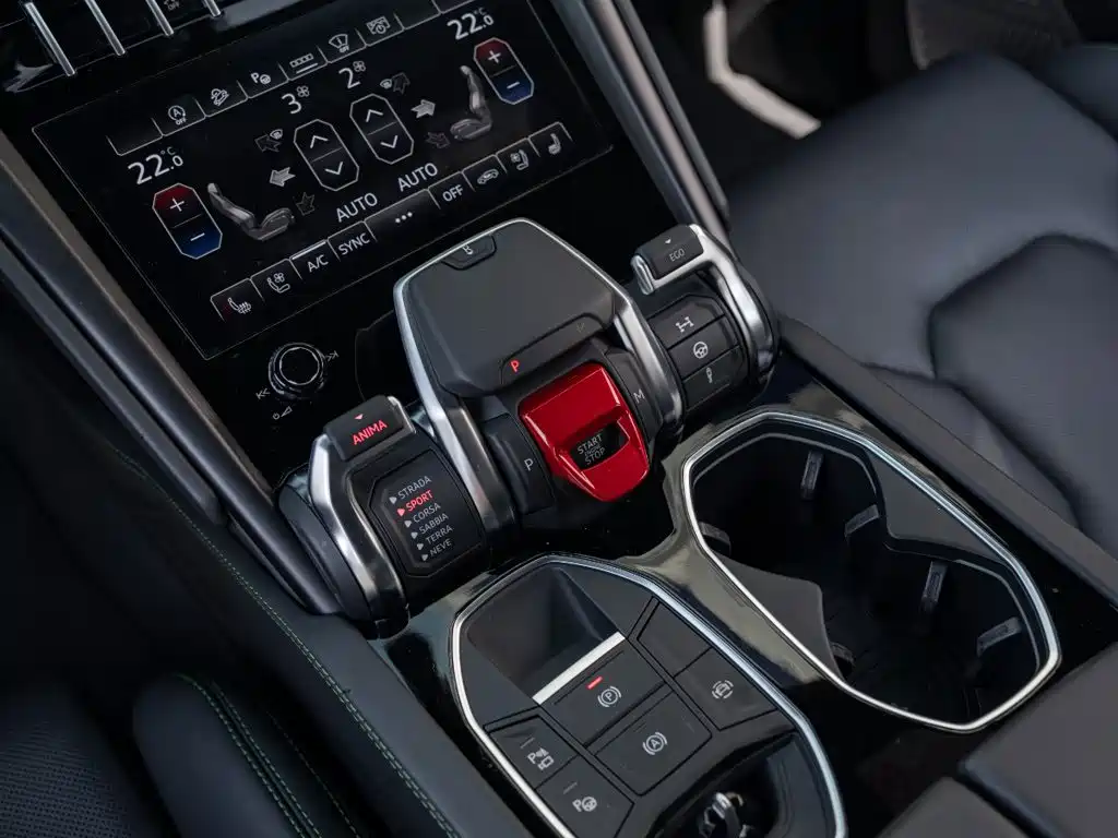 Lamborghini Urus — миниатюра 15