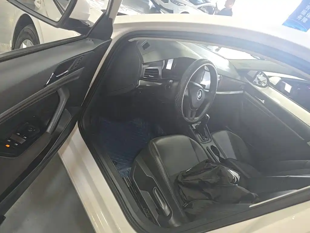 Volkswagen Lavida — миниатюра 16